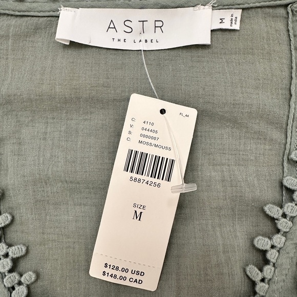NWT ASTR the Label Anthropologie Faux Wrap Smocked Waist The Wanderer Top med - Picture 11 of 17